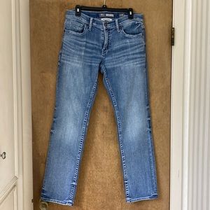 BKE Carter straight leg jeans. Size 32R